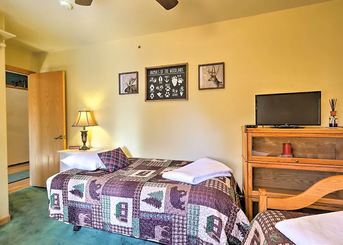 Rustic W/ Deck ~ 4 Mi To Old Town Flagstaff! Casa vacanze