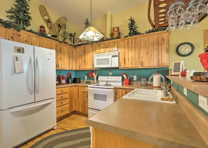 Rustic W/ Deck ~ 4 Mi To Old Town Flagstaff! Ferienhaus