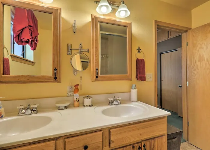 Ferienhaus Rustic W/ Deck ~ 4 Mi To Old Town Flagstaff! *